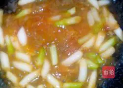 Illustration of how to cook loofah with tomato sauce 5