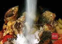 Illustration of how to make tomato mackerel 6