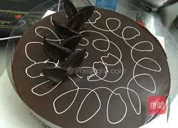 Illustration of how to make 8-inch chocolate mousse 7