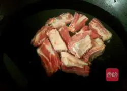 Illustration of how to cook pork ribs with potatoes 2