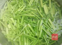 Illustration of how to make parsley and shrimp 1