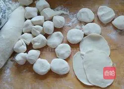 Illustration of how to make Bayu Dumplings 9