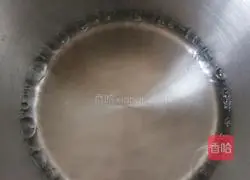 Illustration of how to make hand-shred cabbage 2