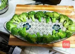 Broccoli and Potato Salad Recipe Illustration 9