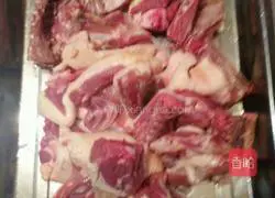 Illustration of how to make fragrant beer duck 1