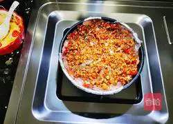 Illustration of how to make sizzling vermicelli shrimp 12