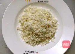 Illustration of making glutinous rice balls 1