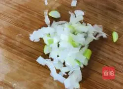 Cantonese-style pan-fried broccoli stuffed with shrimp paste Practice illustration 2