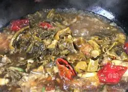 Illustration of how to stew Wuchang fish with pickled cabbage 8