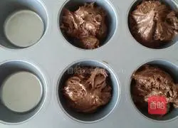 Illustration of how to make lava chocolate cake 12