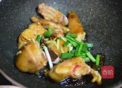 Illustration of braised pig trotters with soybeans 5