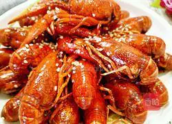 Illustration of braised crayfish in oil 13