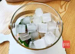 Fruit Illustration of how to make beer barrels 6