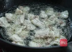 Illustration of how to make cabbage and tofu stewed vermicelli 3