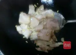 Illustration of how to make fried dough sticks and twice-cooked pork 4