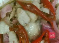 Illustration of how to make kimchi twice-cooked pork 1