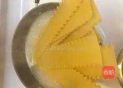 Illustration of how to make Italian lasagna 5