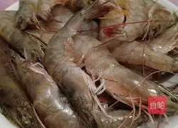 Illustration of how to make emerald shrimps 1