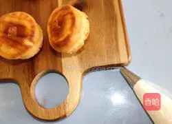 Illustration of how to make meringue cream puffs 15