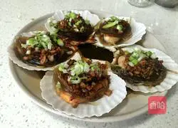 Illustration of how to make steamed scallops with garlic vermicelli 7