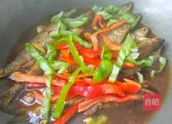 Braised Diaozi Fish Illustration of how to do it 9
