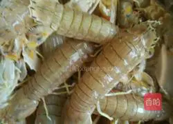 Illustration of how to make spicy shrimps 1