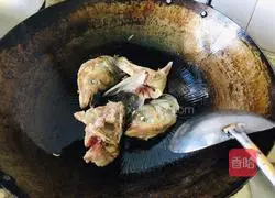 Illustration of how to make winter melon and fish head stewed with tofu 2