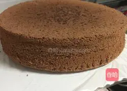 Chocolate Cream Cake Recipe Illustration 16