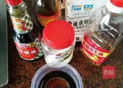 Illustration of how to make Enoki Mushroom Vermicelli Stew 7