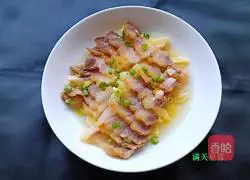 Illustration of how to make steamed bacon with winter bamboo shoots 12