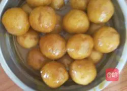 Illustration of how to make curry fish eggs 6