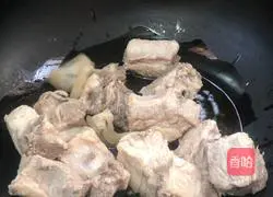 Chestnut roasting Illustration of how to make pork ribs 3