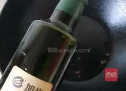 Shred by hand Illustration of how to make cabbage 4