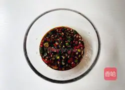 Illustration of how to make Thai-style cold scallops 7