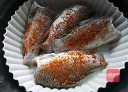 Illustration of how to grill fish in air fryer 5