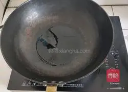 Illustration of how to make celery and fried meat 5