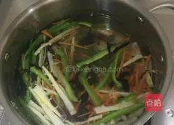 Sweet and sour fish Illustration of how to make shredded pork 3