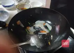 Illustration of how to make fried yam fish fillets 9