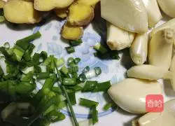 Illustration of how to cook catfish with garlic 3