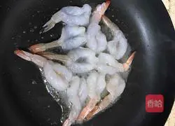 Illustration of how to make pan-fried shrimp tails 2