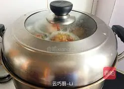 Illustration of how to make garlic scallops 9