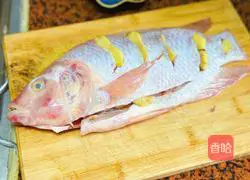 Illustration of how to make steamed red grouper 2