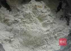 Illustration of how to make raisin scones 4