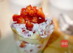 Illustration of how to make cup cream cake 17