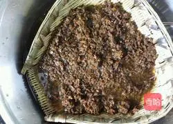 Illustration of how to make salty roasted white 4