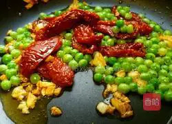 Illustration of how to make pasta (anchovy and tomato dried butterfly noodles) 8