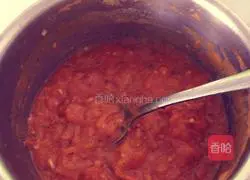 Illustration of how to make Italian tomato sauce 6