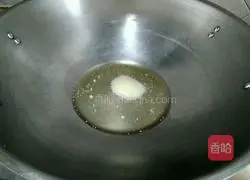 Illustration of how to make steamed pork ribs with braised rice flour 3