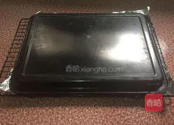 Illustration of how to make cow cream cake roll 15