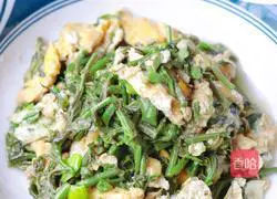 Illustration of the must-eat Chinese toon scrambled eggs in spring 7